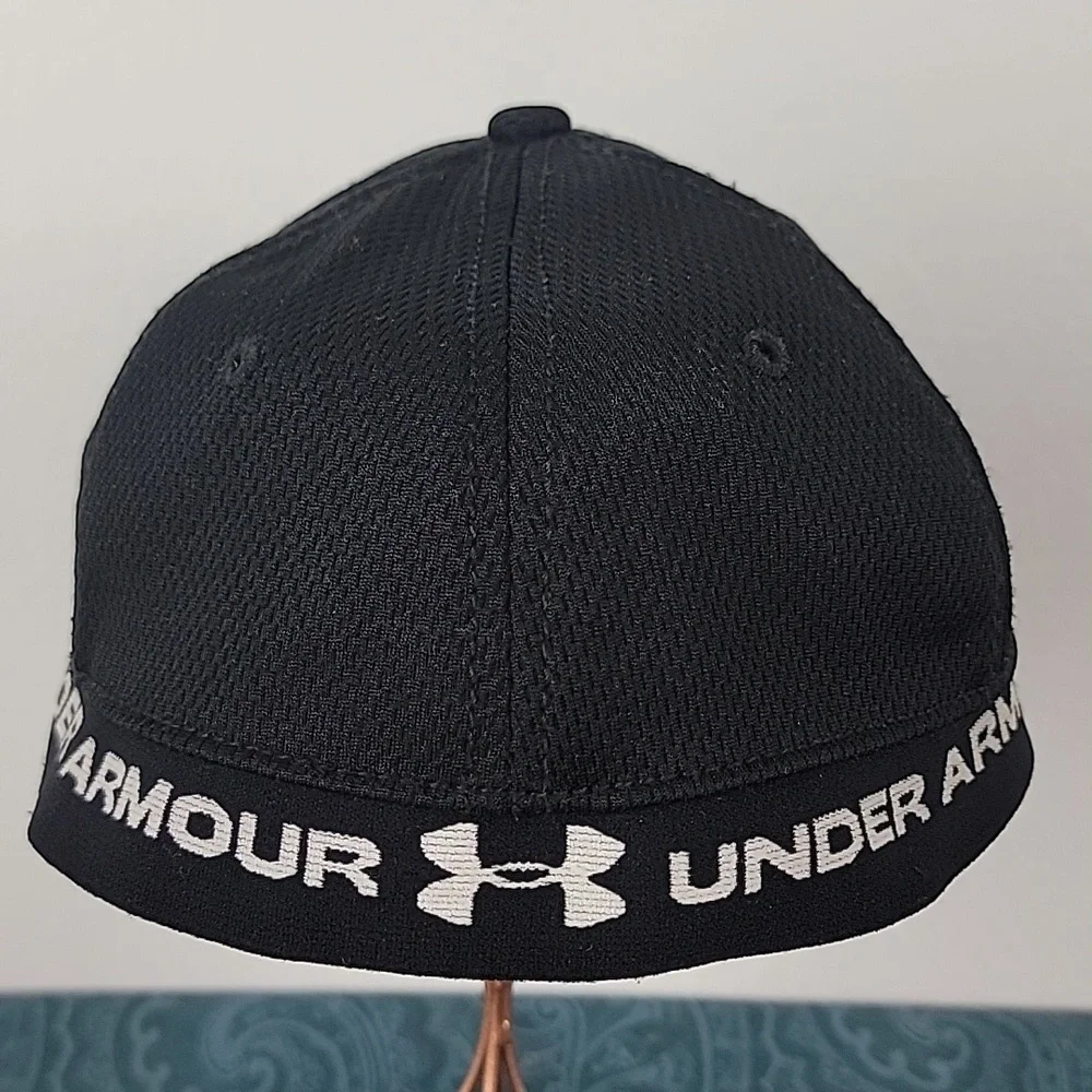 Under Armour Black Polyester Fabric Baseball Style Cap Hat 24